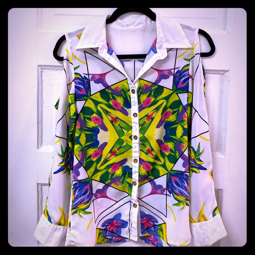 Cold shoulder button down